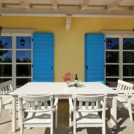 Holiday home In Pazin With Outdoor Swimming Pool