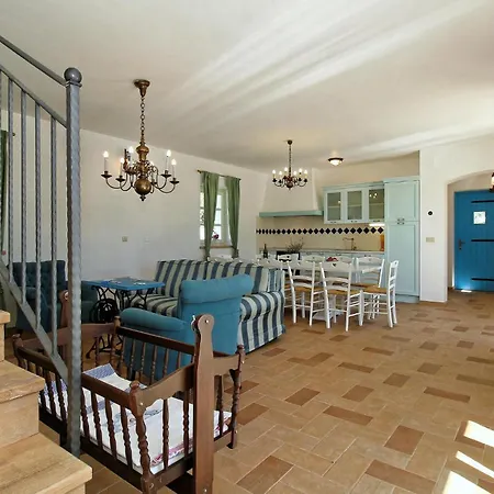 Vakantiehuis 6 Bedroom Cozy In Pazin